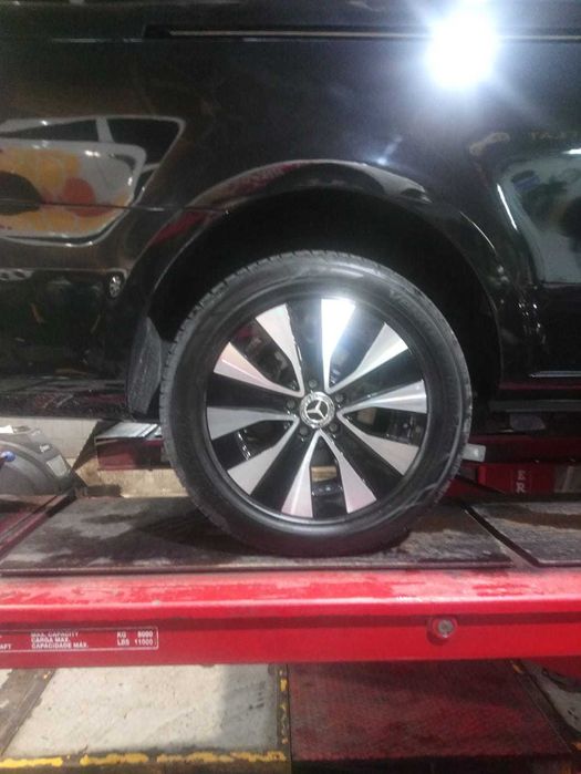 4 Jantes "17" Originais Mercedes + 4 Pneus Só, 15 000 KM OPORTUNIDADE!