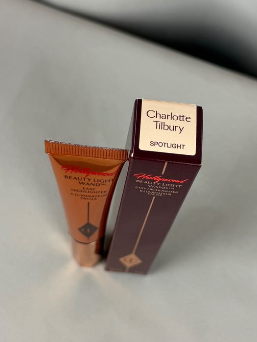 Charlotte Tilbury Beauty Light Wand Rozświetlacz Spotlight