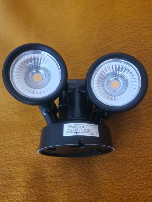 2x 13W LED lampa bezpieczeństwa