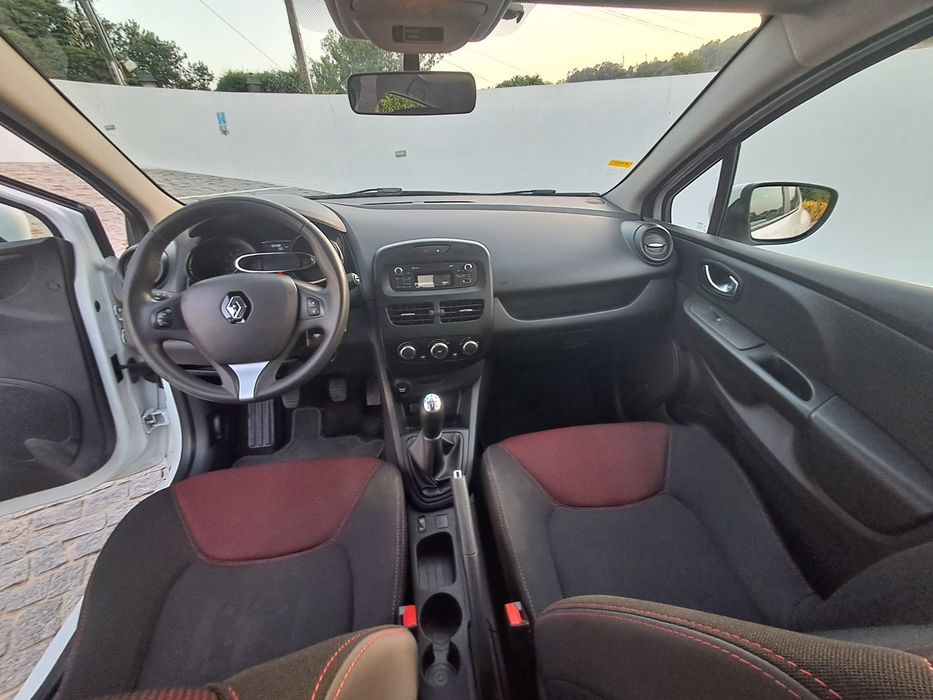Renault Clio — fotografia 10