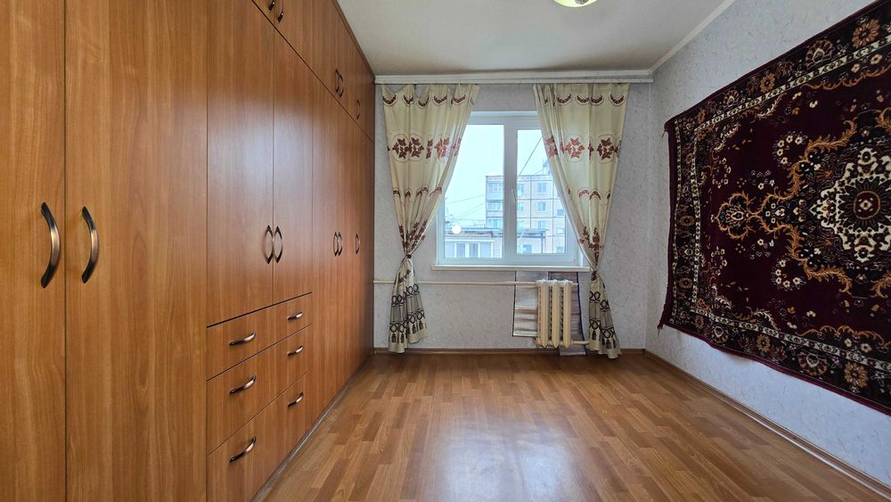 Сдаю квартиру на 129кв (Покровский район)