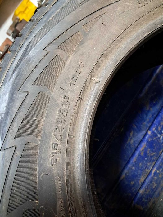 Goodyear UltraGrip Extreme 215  70  R16