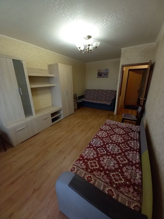 Продам 2кім Метро Палац Спорту.