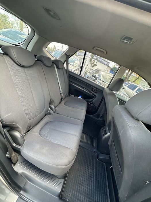 Продам  Kia Carens 2010 рік можлива розстрочка, кредит, обмін!
