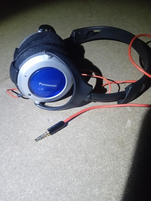 навушники Panasonic