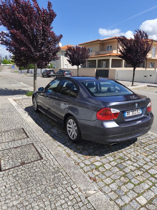 BMW 318D DELUXE (FULL EXTRAS) OBS: carro por legalizar