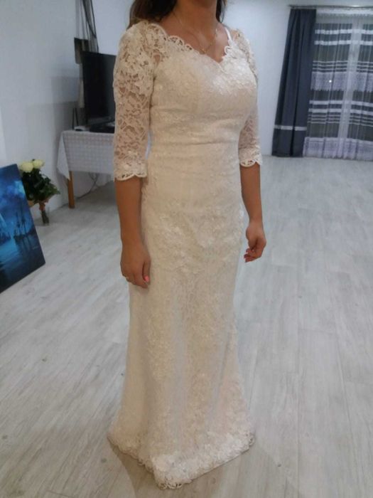 Suknia ślubna koronkowa