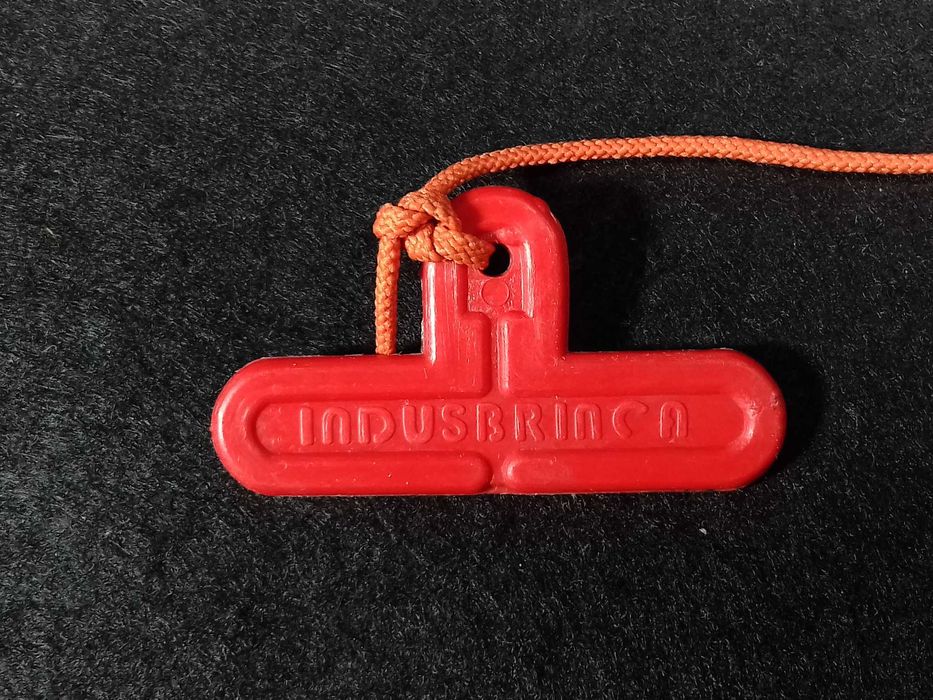 Indusbrinca - Cão de madeira e plástico - anos 1970/80' s