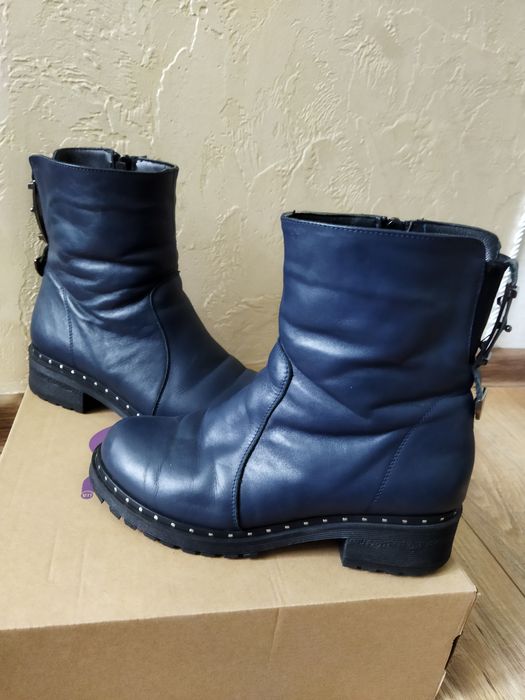 Зимові зручні чобітки