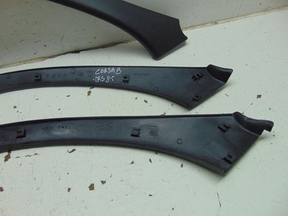 Opel Corsa B abas guarda lamas " usado em bom estado