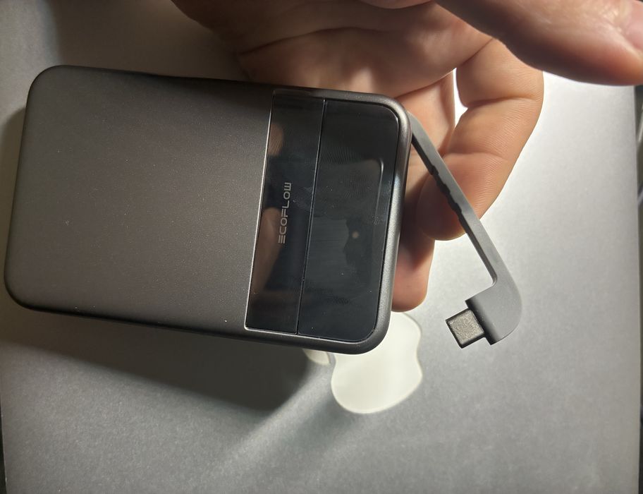 Павербанк від EcoFlow  RAPID Magnetic 10000 mAh