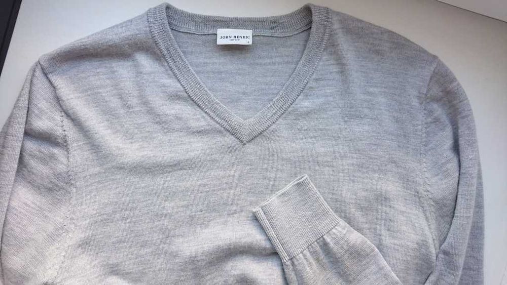 Шведский люксовый мериносовый свитер John Henric ( 100% merino wool ).