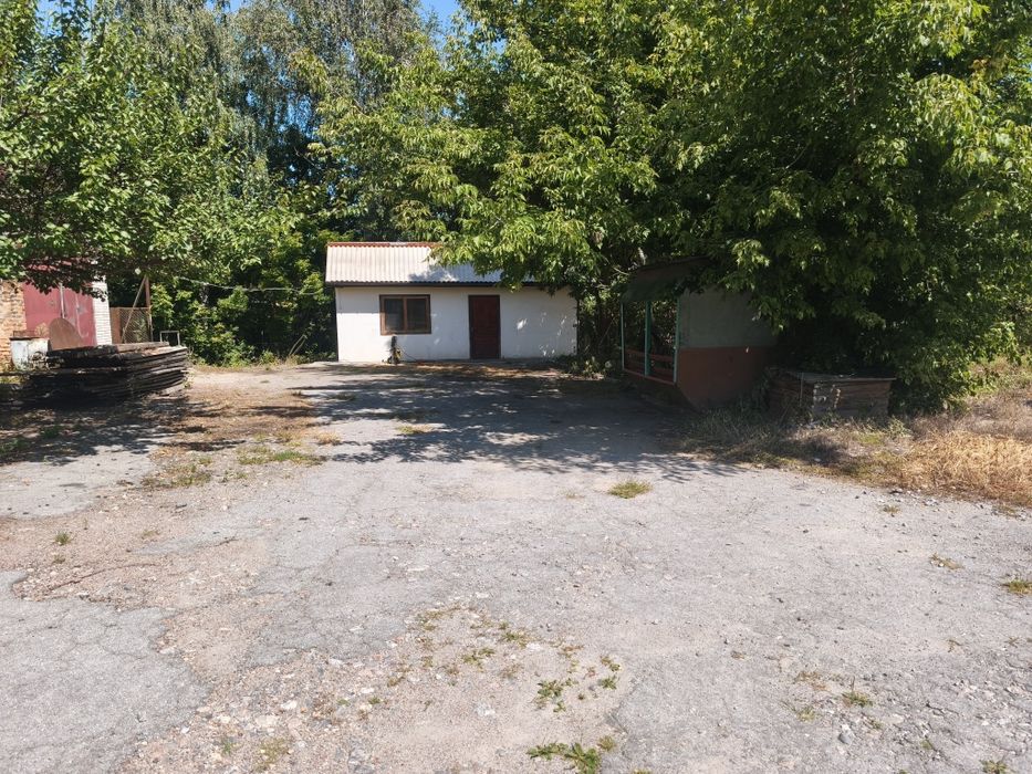 Продам комерційне приміщення 1150м°