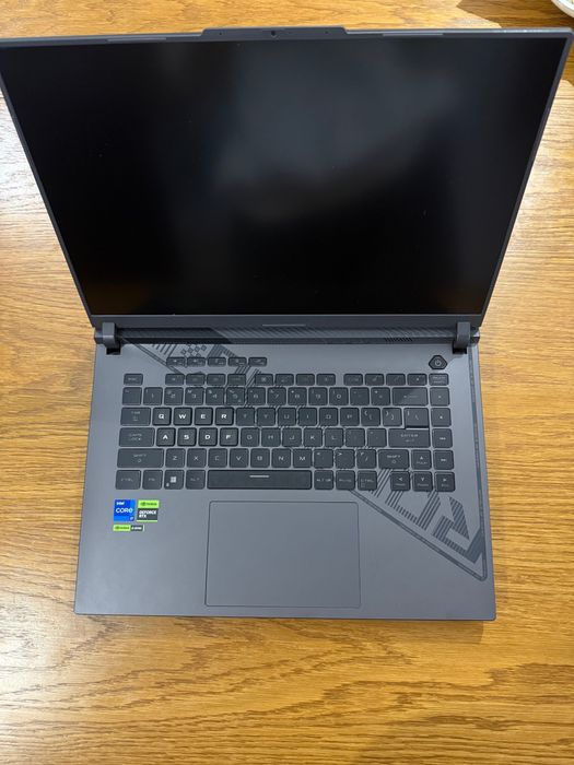Laptop Asus rog strix G16