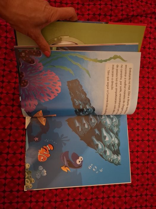 Finding Nemo Movie Book + DVD64586338496771124