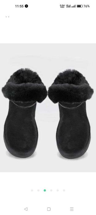 Уггі чорні bershka 36