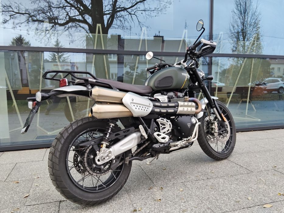 Triumph Scrambler 1200 XC że 900 Street