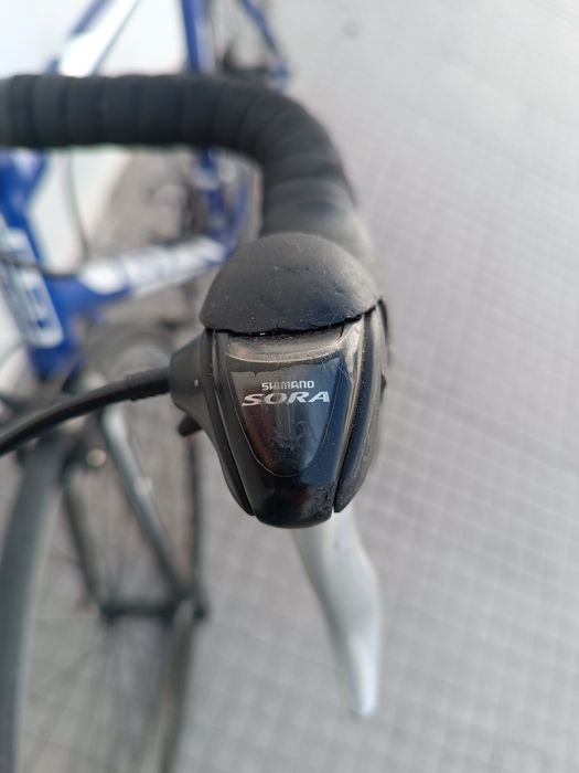 Bicicleta de estrada GT  L