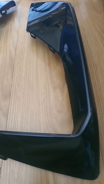 Molduras externas dos faróis de neblina pretas - Focus ST/ST Line Mk4