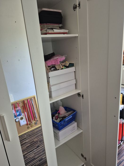 Sprzedam białą szafę Ikea