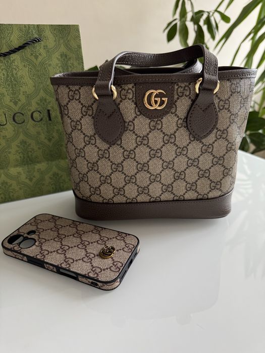 Etui na telefon Iphone 16