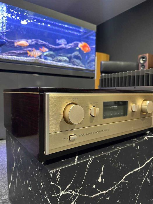 Попередній підсилювач Accuphase C-280V