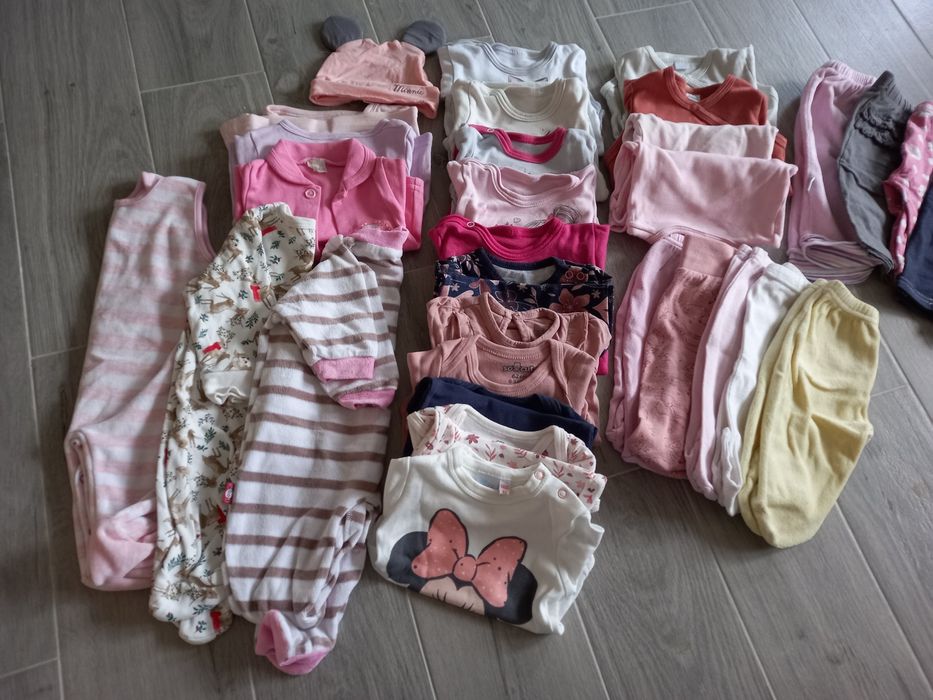 Paka ubranek dla dziewczynki r.62