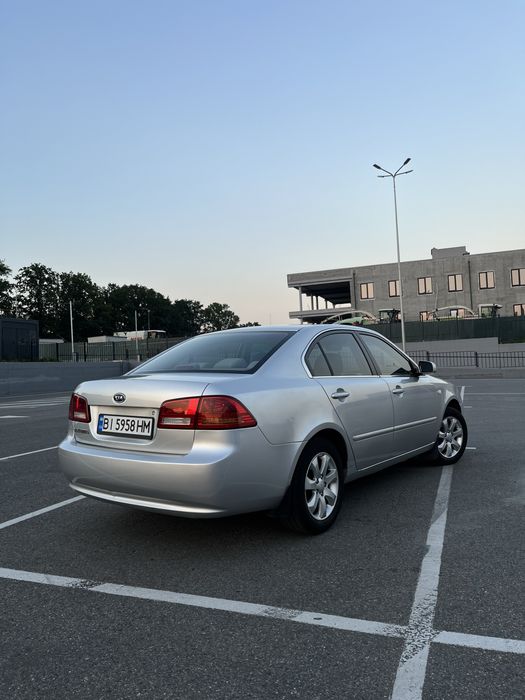 Продам авто Kia Magentis 2008 2.0 газ/бензин в хорошому стані.