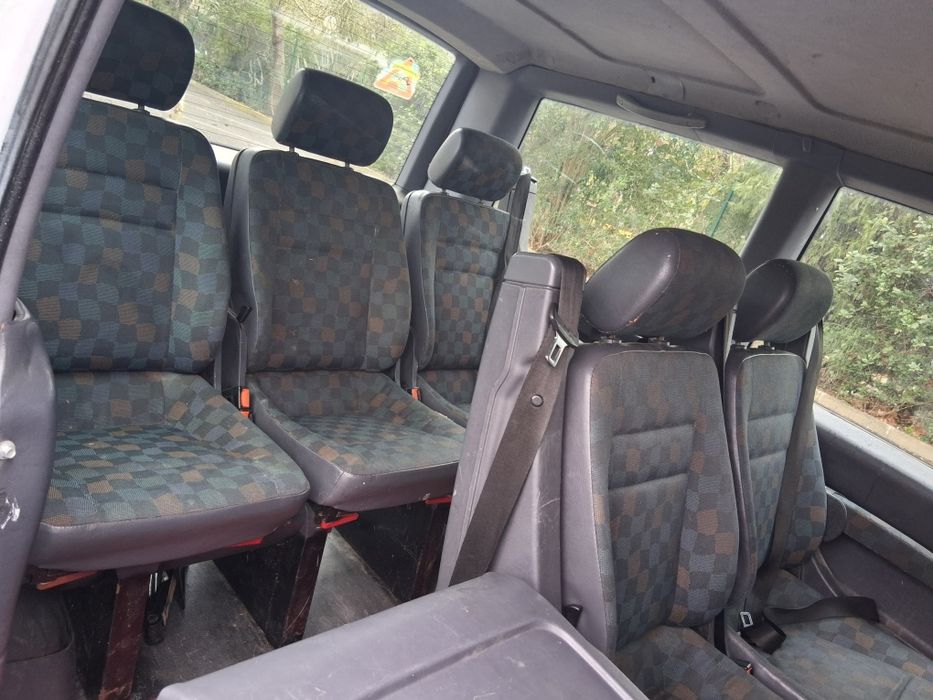 Vito 110 cdi 307 mil km 9 lugares.