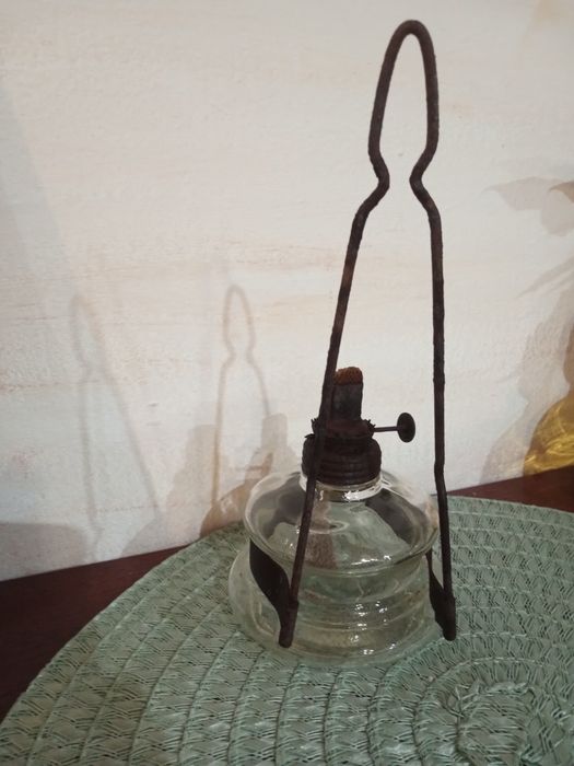 Stara lampa naftowa