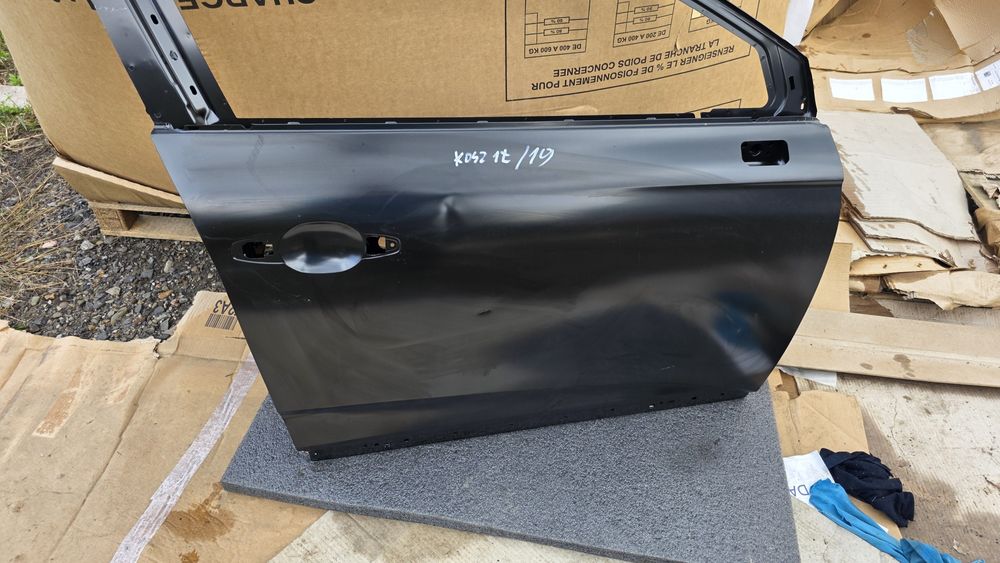 Drzwi prawy przód renault clio 5 V nowe oryginał