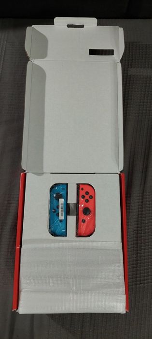 Nintendo switch oled + etui