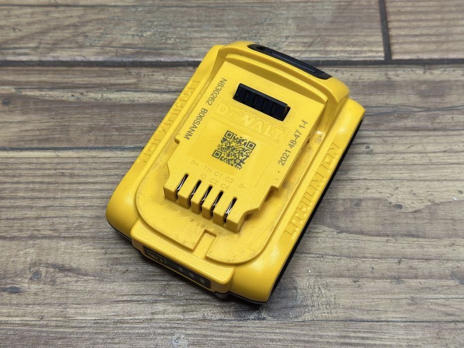 DeWalt XR DCB183 – bateria 18V 2Ah