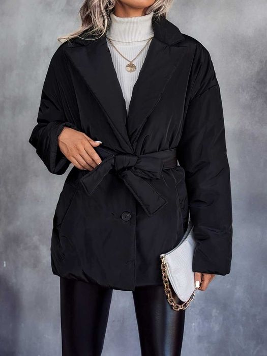 Czarna damska kurtka z paskiem S