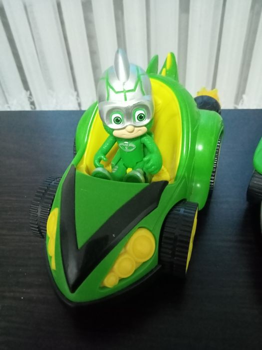 Гекко з транспортом з мультсеріалу Герої в масках