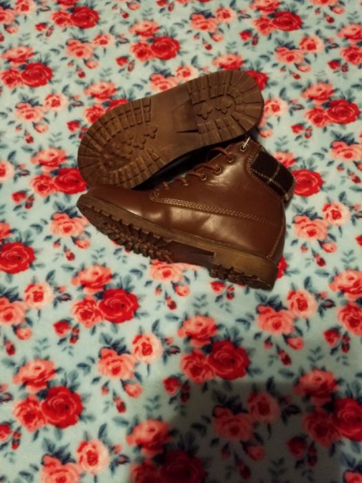 Botas de menino NOVAS