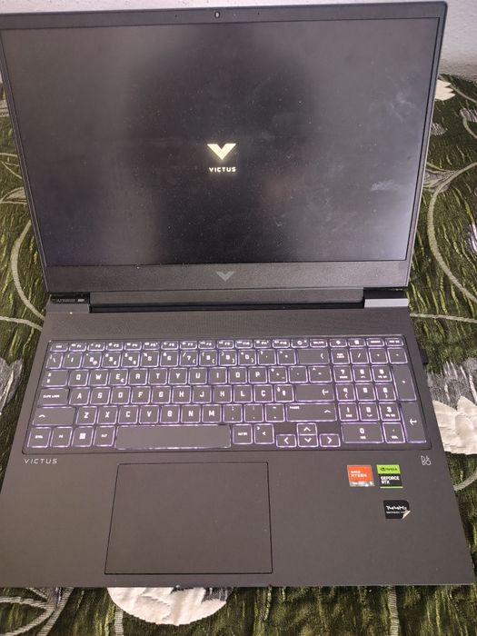 Portátil HP Victus RTX 4060