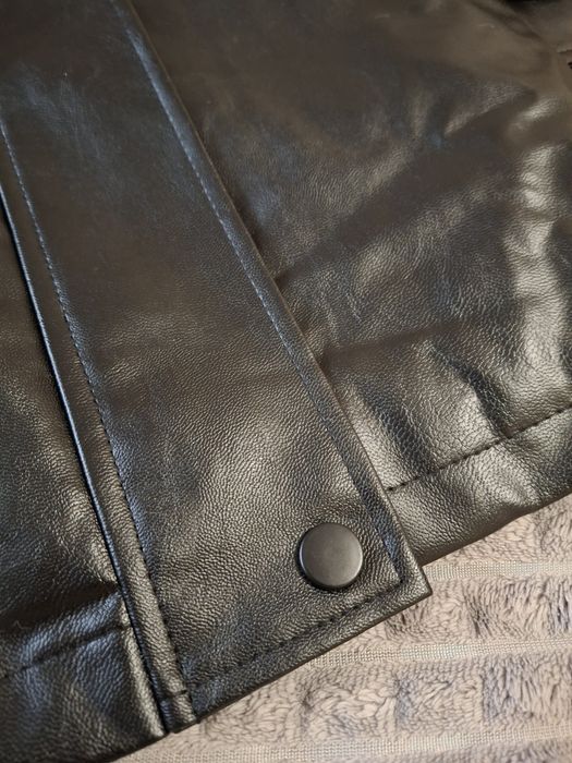 Кожаная курточка женская/Куртка утеплена з екошкіри