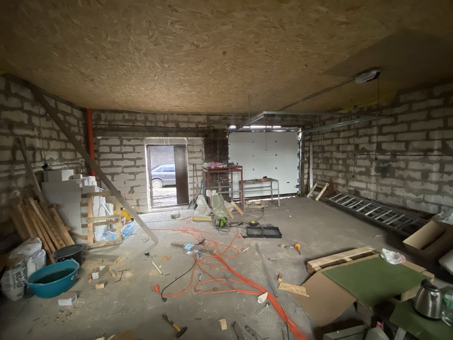 Продам двоповерховий гараж