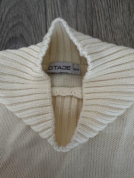 Светр ,otaje жіночий