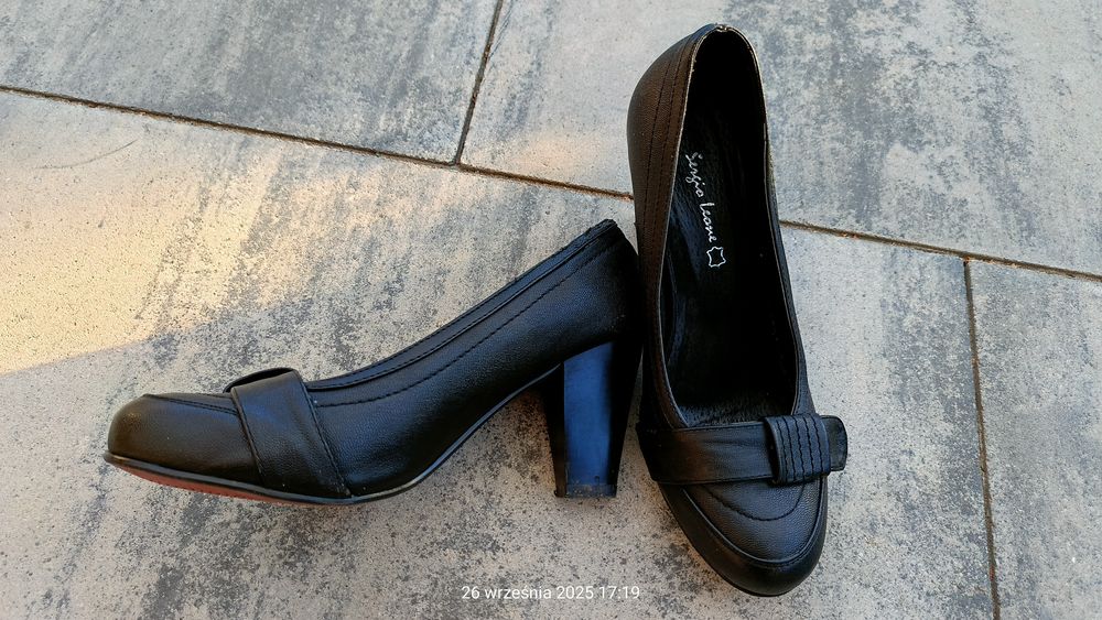 Buty czarne damskie r.39