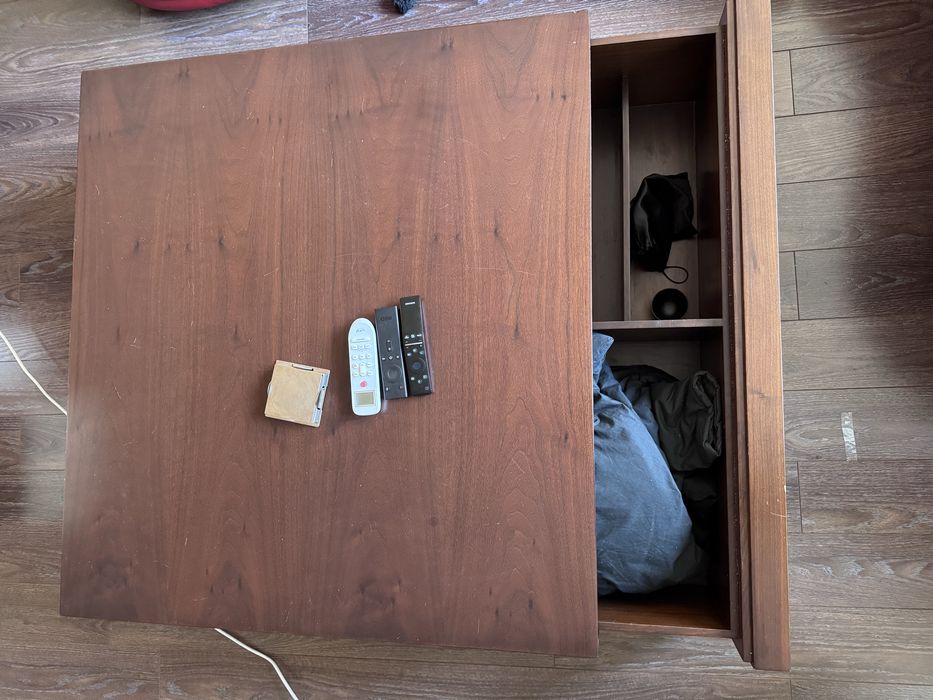 Mesa de Centro Madeira Maciça