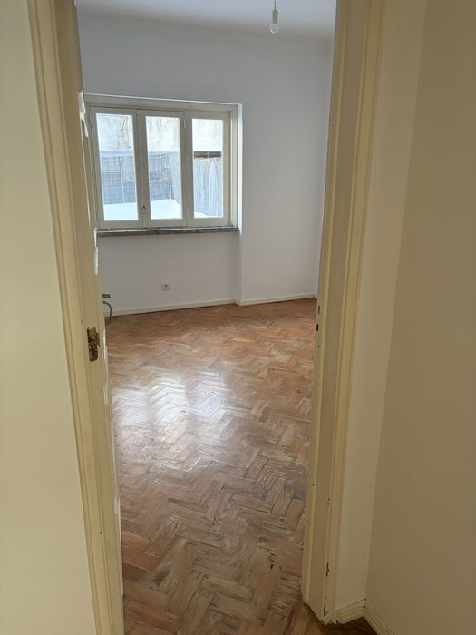 Apartamento T2 no Alto de Santo Amaro (Alcantara)