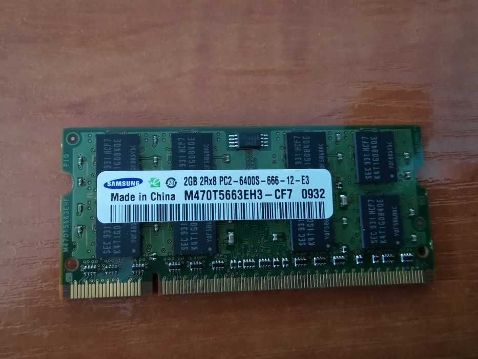 2 x DDR2 2 GB 2Rx8 PC2 - 6400S - 666 - 12 - E3 do LAPTOPA