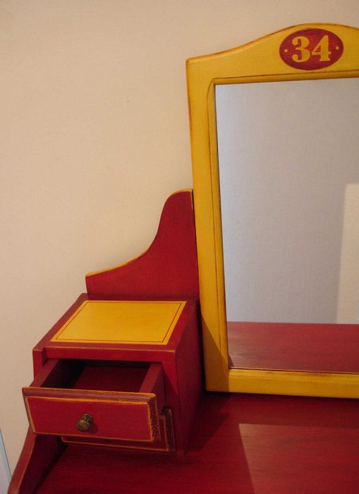 Unikatowa Toaletka z litego drewna