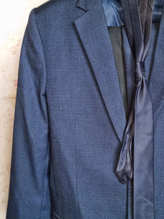 Мужской костюм р.48