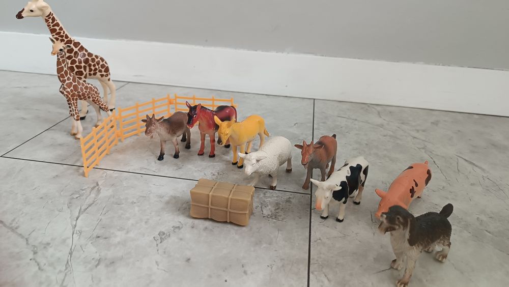 Figurki zwierząt zwierzęta gospodarskie żyrafa