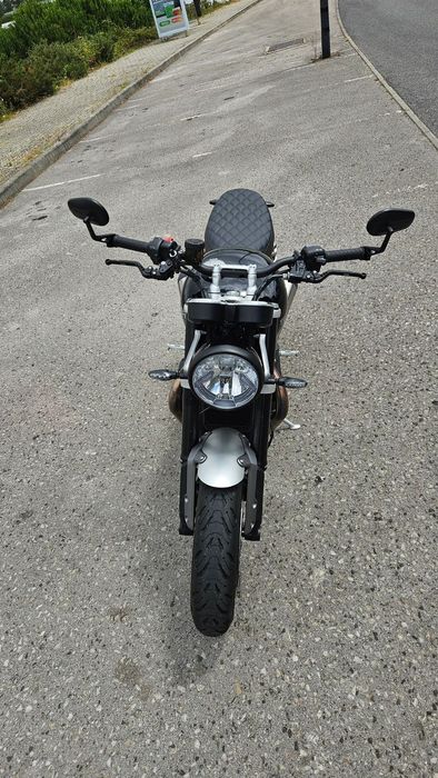 Triumph Speed Twin 1200