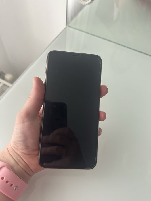 Продам iphone 11 pro max 256
