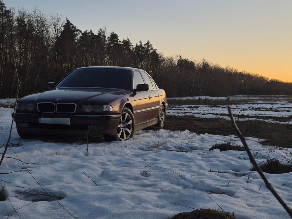 Бмв е 38 м57 на повному ходу